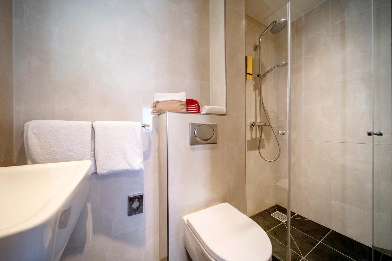 Ozo Hotels Cordial Amsterdam Bagian luar foto